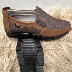 No-brand Comfort Shoe for men Brown tweed cloth w/faux suede trim without tag